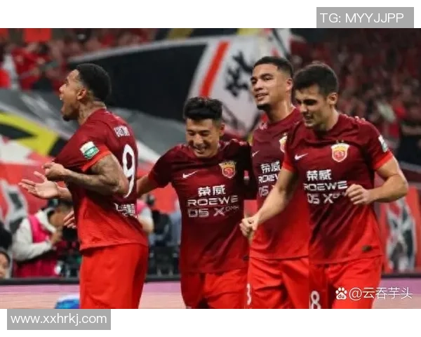 赛后分析:上海足球队与广州足球队的战术配合与表现评估